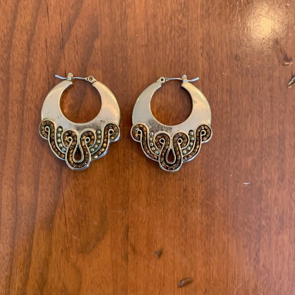 N/A dangle pierced